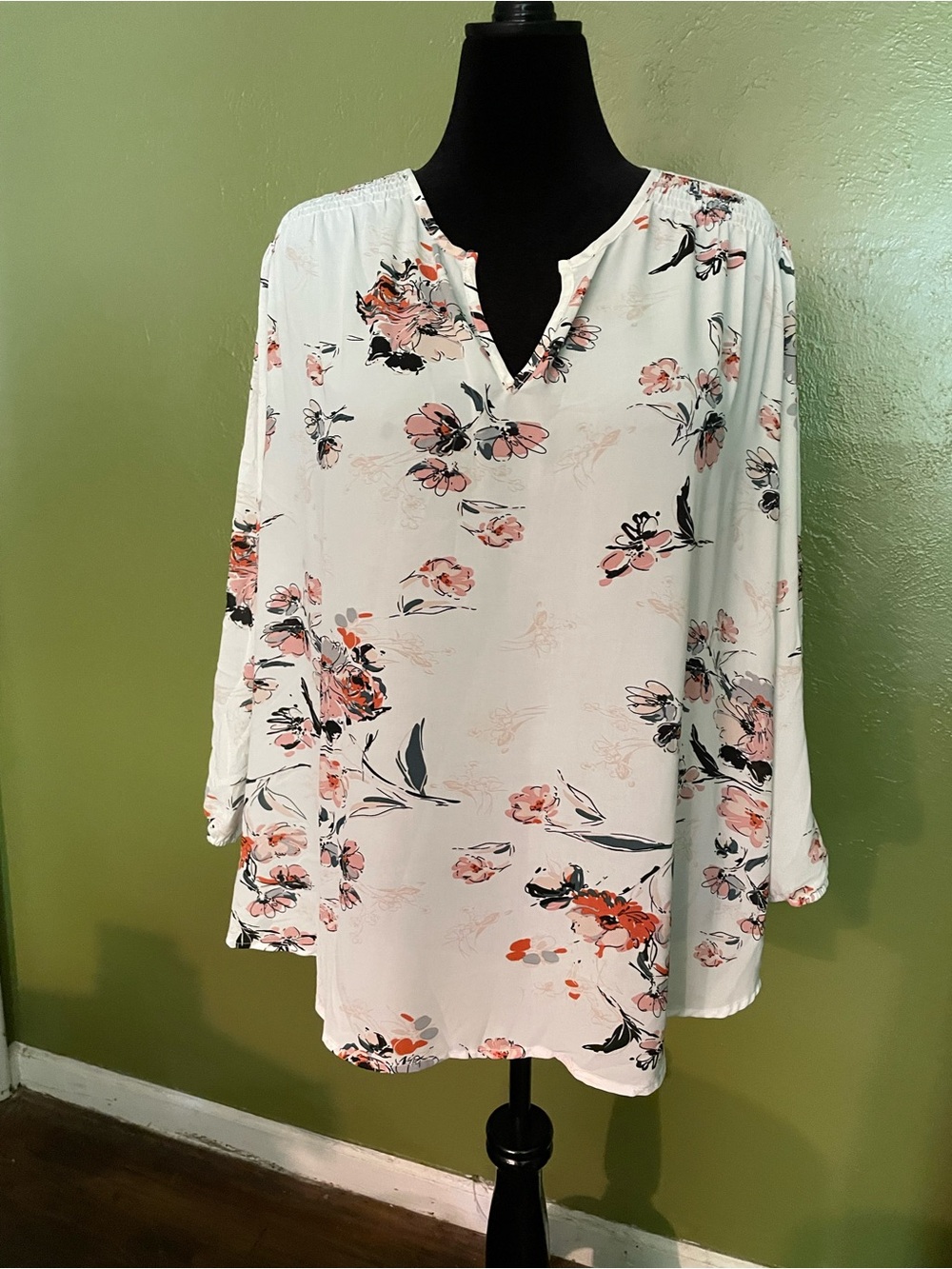 fun 2 fun White Tunic Top with Pink and Black Floral Print